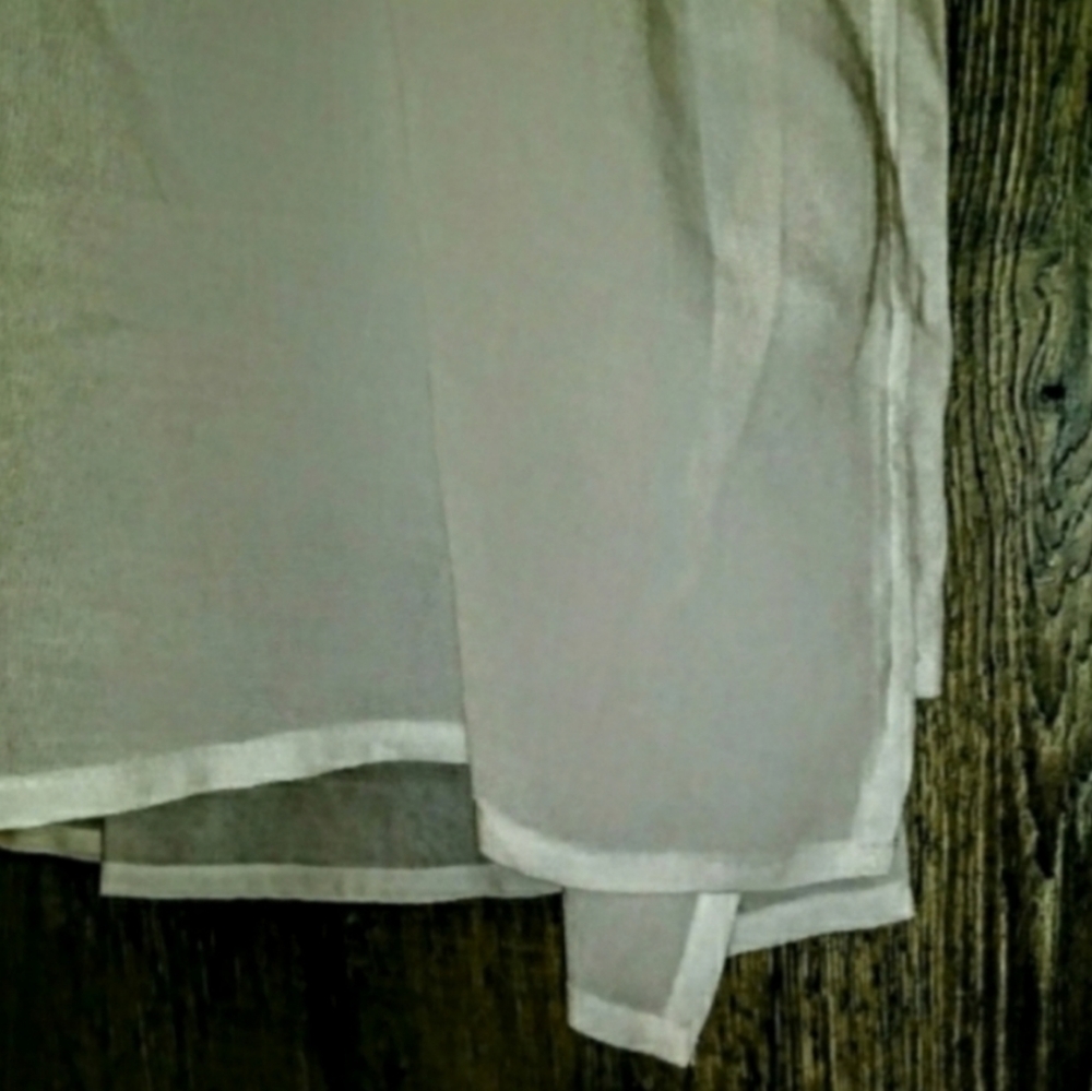 ANA Top Size XL Button Up High Low Sharkbite NWT - Picture 4 of 9